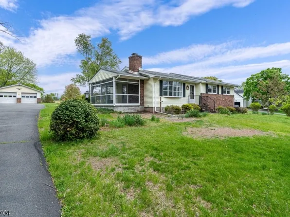 123 Lilac Dr, Clinton Twp., NJ 08801