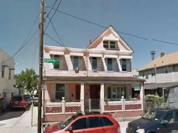 11124 Rockaway Beach Blvd, Rockaway Park, NY 11694