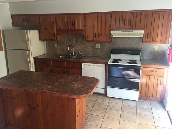 2nd image of 630 Florida Ave #B