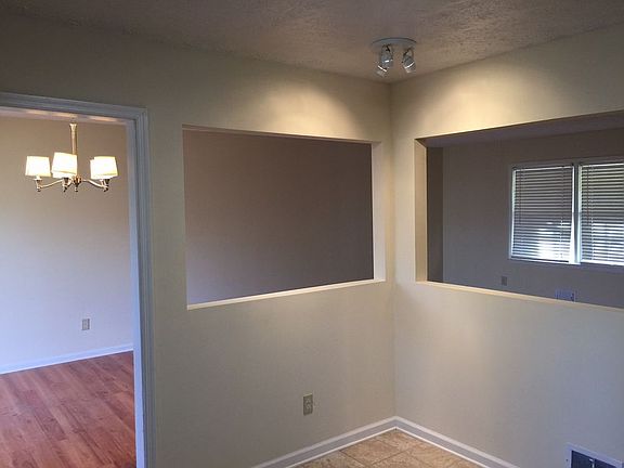 3rd image of 6918 Vesta Brook Dr