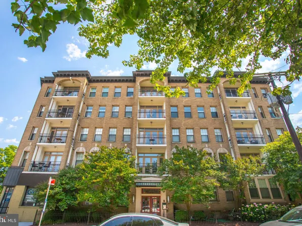 2902 Porter St NW APT B, Washington, DC 20008