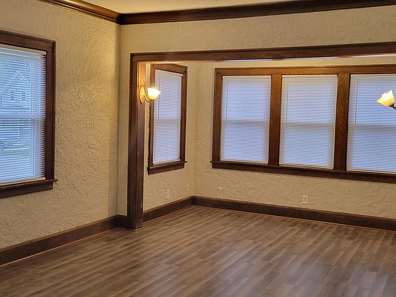 3rd image of 1701 2nd Ave
