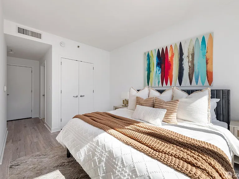 338 Spear St #9E-L — Photo 28