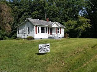 254 Critz St, Mount Airy, NC 27030