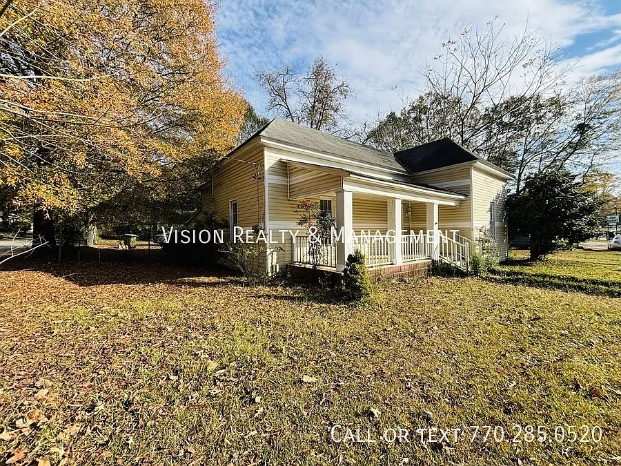 Lovely 4BD/2BA In Carrollton — Photo 2