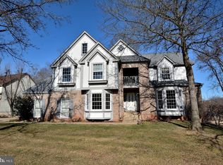 81 Rutherford Cir, Sterling, VA 20165