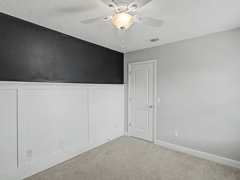 245 Alcott Cir — Photo 27