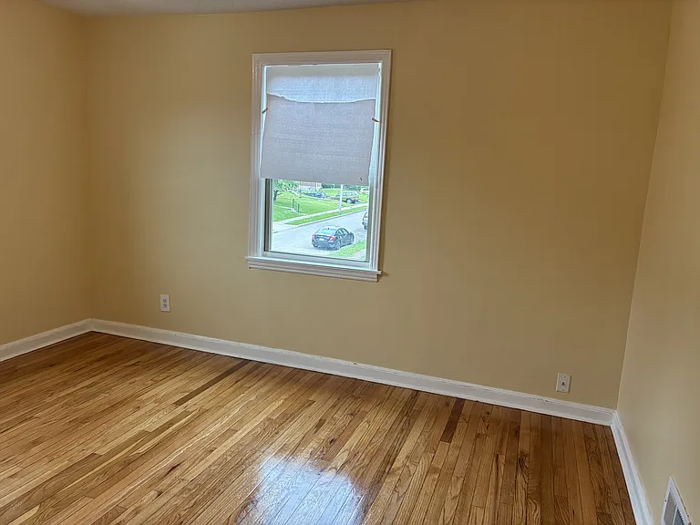 2345 Losantiville Ave #1 — Photo 14