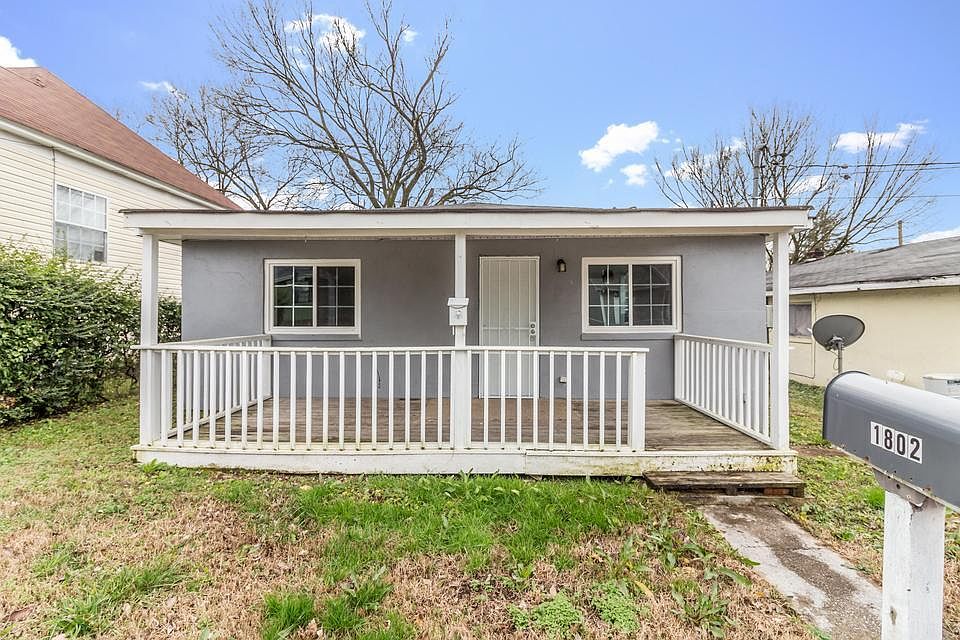 1st image of 1802 Carson Ave