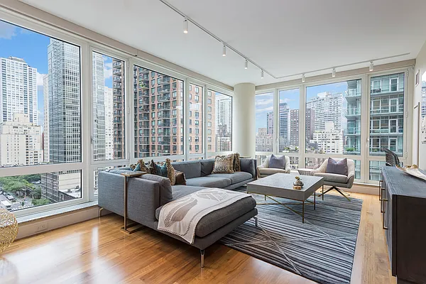 Sold by Douglas Elliman | media 17