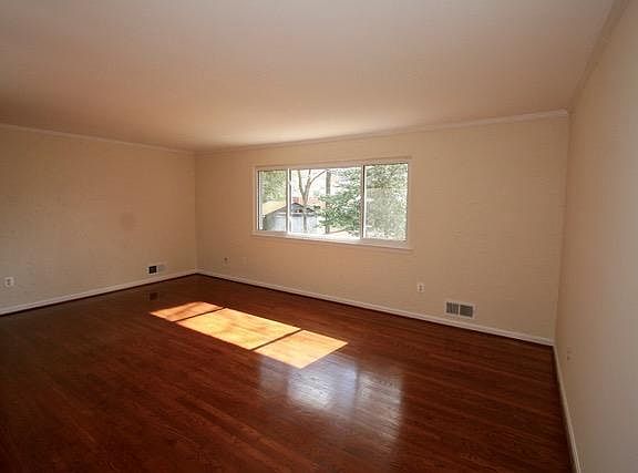 2nd image of 9715 Commonwealth Blvd