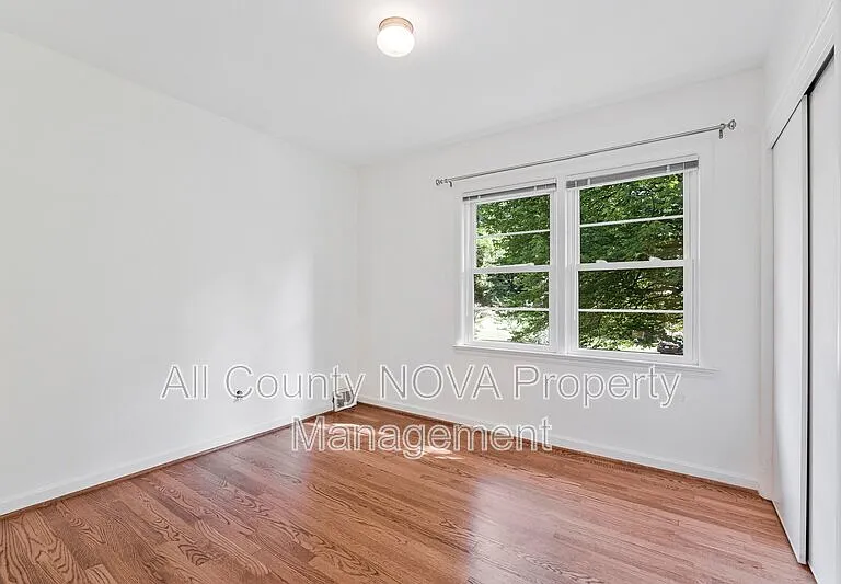 3160 Ravenwood Dr — Photo 15