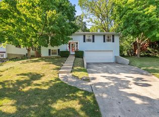 55 Codorus Rd, Montgomery, IL 60538