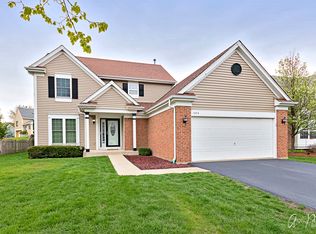 1474 Lancaster Ct, Grayslake, IL