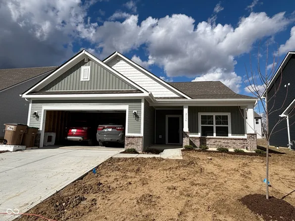 2134 Kenwood Ln, Columbus, IN 47201