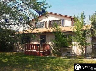 1010 Spriggs Dr, Lander, WY 82520