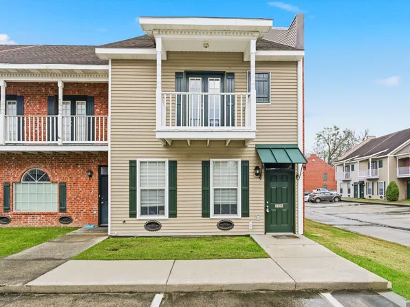 2106 Belle Pointe Aly, Baton Rouge, LA 70820