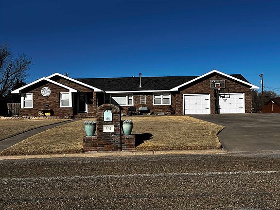 2nd image of 301 Avenue K