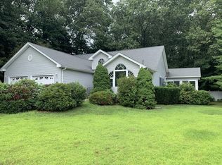14 Deerfield Cir, Auburn, MA 01501