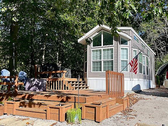 2nd image of 9562 E Northshore Dr #562