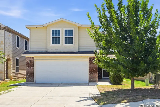 3 bed, 2.5 bath, 1813 sqft, $2,000 — Photo 1