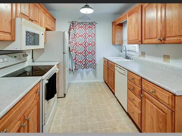 412 Lamboley Ave, Monona, WI 53716