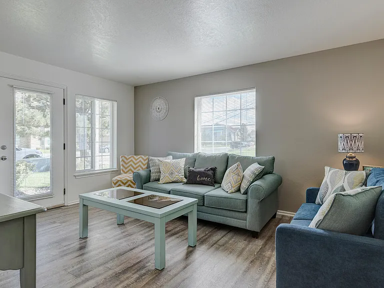 Parkwood Pointe Apartments — Photo 97