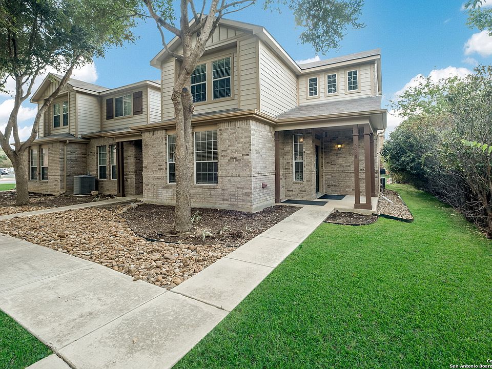 1st image of 2538 GRAYSON WAY