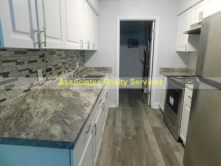 7215 SW 42nd Pl — Photo 6