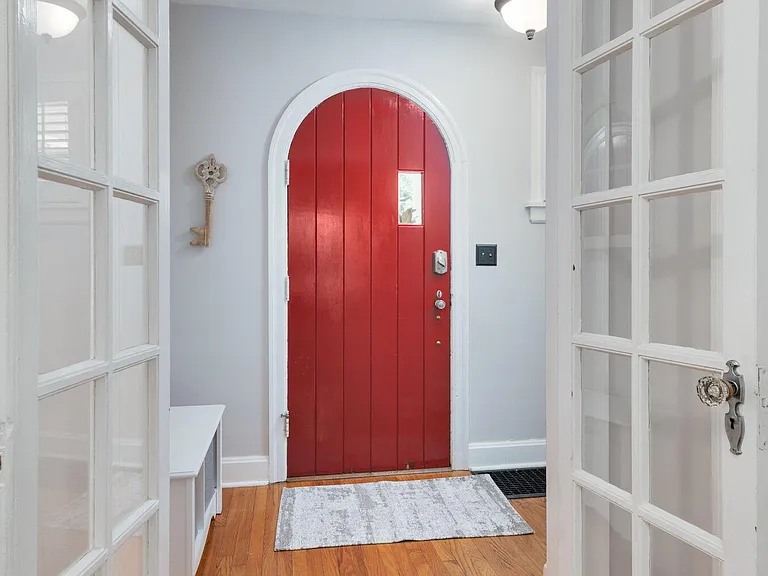 1114 Woodvale Dr — Photo 41