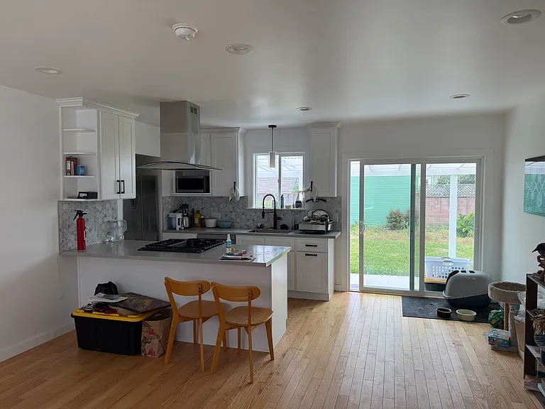 119 Berkshire Ave — Photo 8
