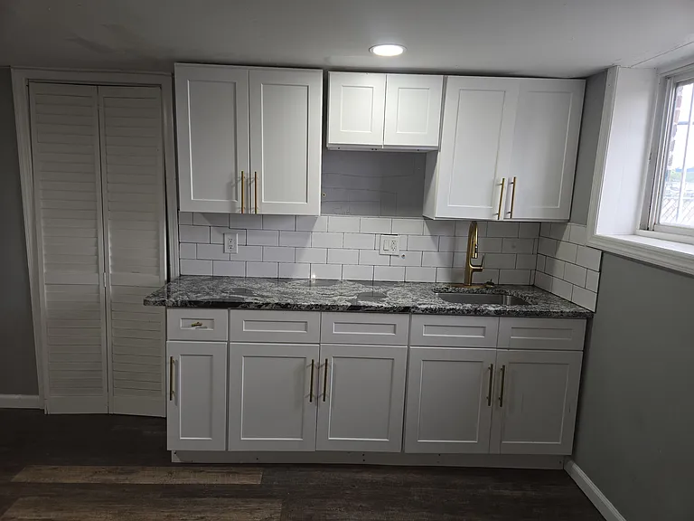 601 Randolph St — Photo 14