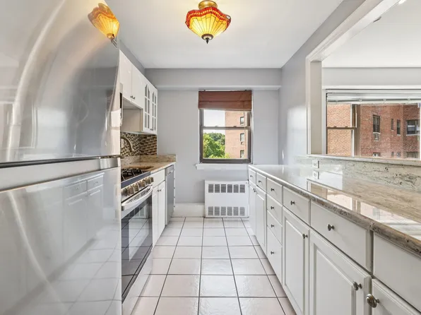 8800 Blvd East image 7 of 23