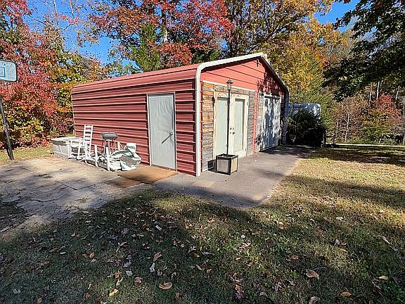 Insulated climate 20x20 shed