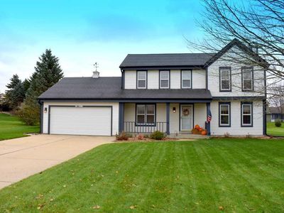 S79W17439 Scenic Dr, Muskego, WI, 53150