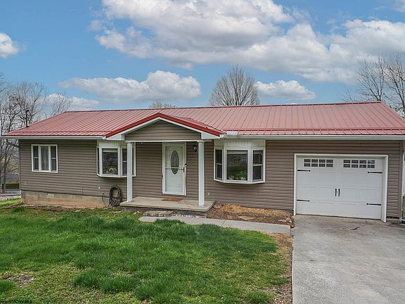 2nd image of 124 E Hillview Dr