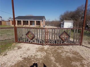 143 Hampel Rd, Palmer, TX 75152