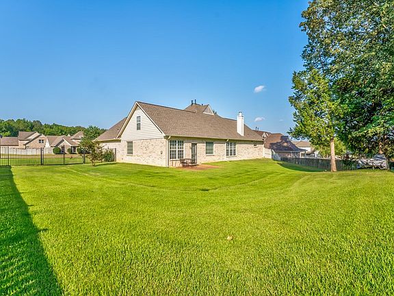 3rd image of 8703 Brunswick Farms Dr