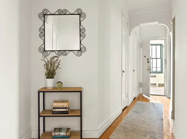 71 Ocean Parkway image 6 of 12