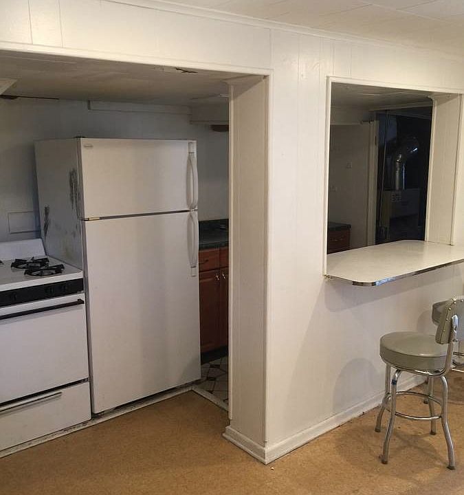 1st image of 2905 Lurting Ave #1