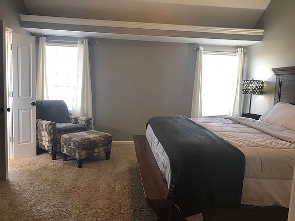 Master suite with king bed