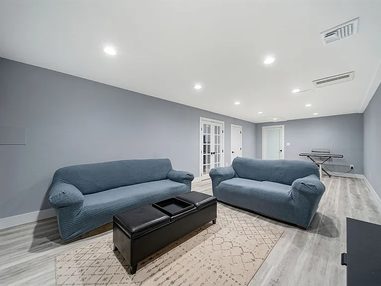 1 Lincoln Ct — Photo 31