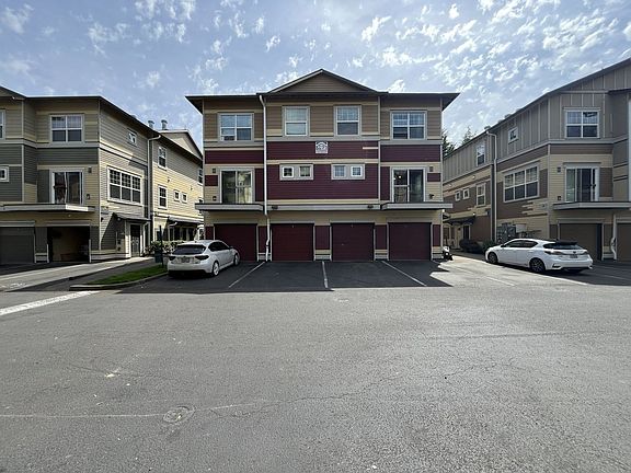 2nd image of 22858 SW Forest Creek Dr Unit 203