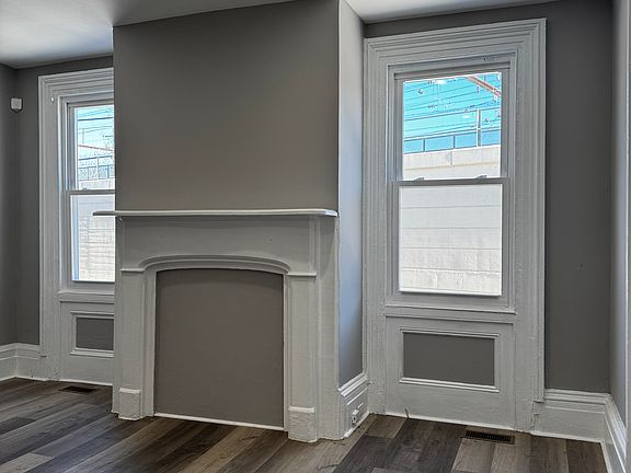 3rd image of 15 W Emerson Ave #1