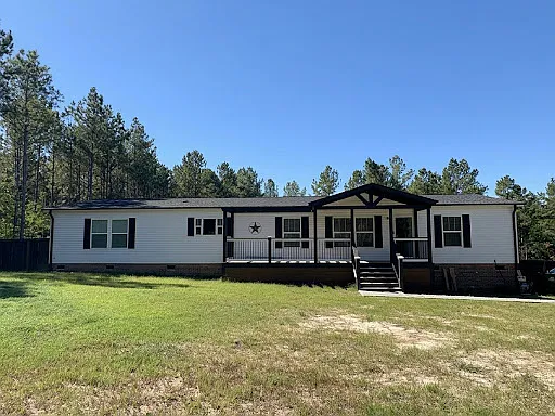 4 bed, 2280 sqft, $2,000 — Photo 1