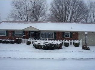 3700 Maryknoll Dr, Kettering, OH 45429