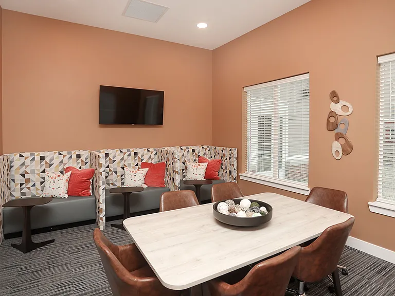 Greenview — Photo 15