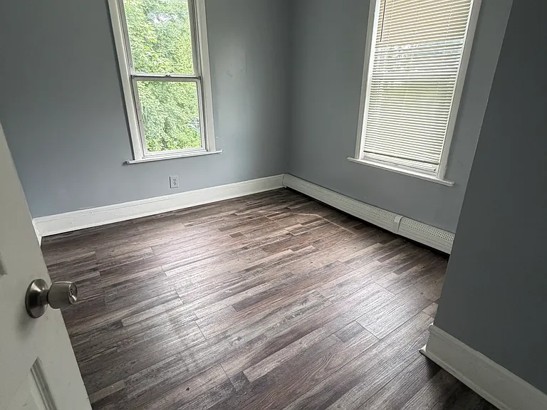 82 S 14th St #2 — Photo 11