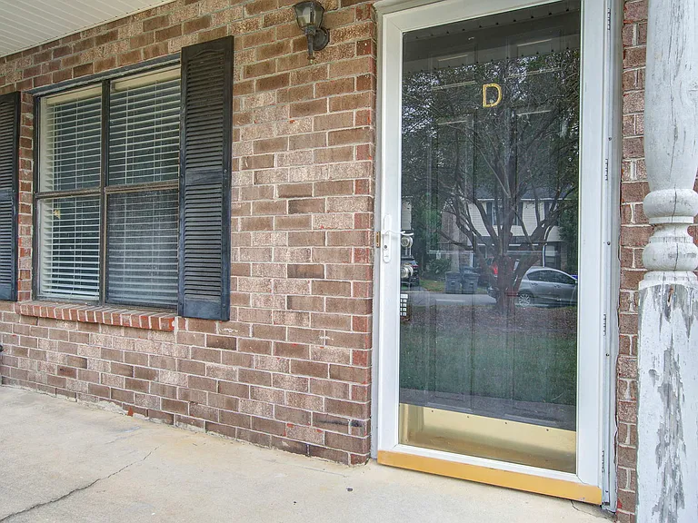 6280 Lucille Dr — Photo 2
