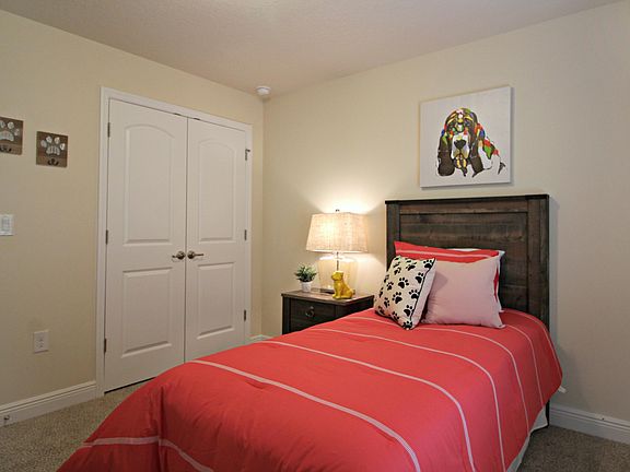 5th image of 2501 Palisades Dr SE